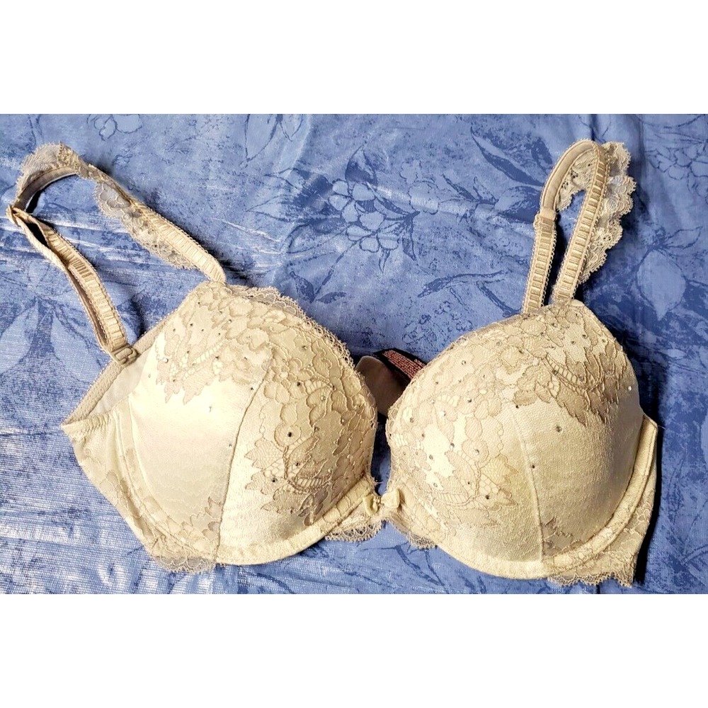 VICTORIA'S‎ SECRET Very Sexy Lace Embellished Push Up Bra, size 32D, GREY
